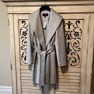 Ann Taylor MP coat in gray with belt